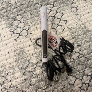L'ange White Hair Styling Tool